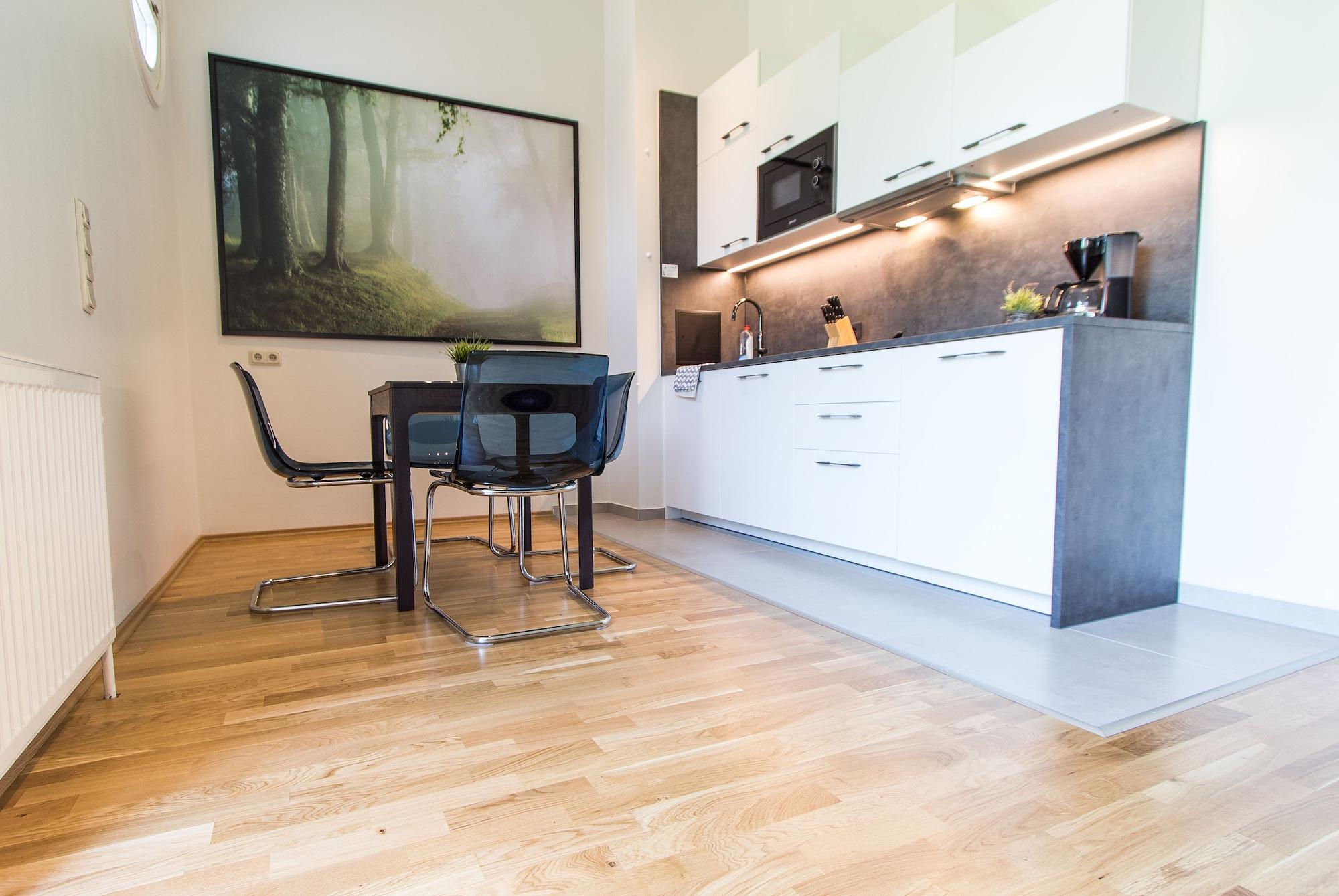 Apartmenthaus Hietzing I Contactless Check-in Viena